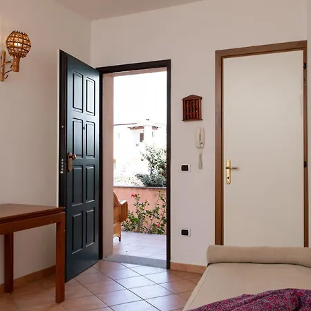 Casa Marzia By Wonderful Italy דירה אולביה